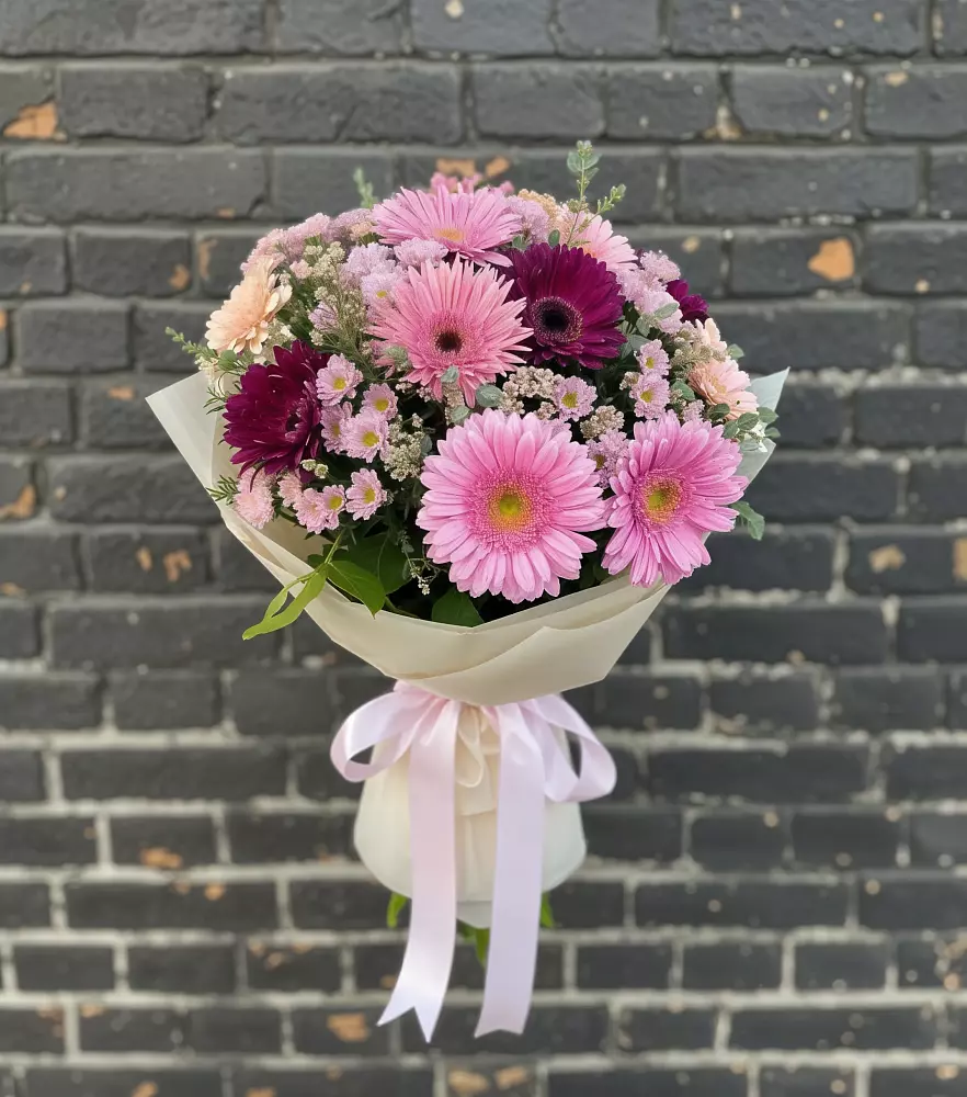Букет цветов из: Герберы и Хризантемы в Семеновское