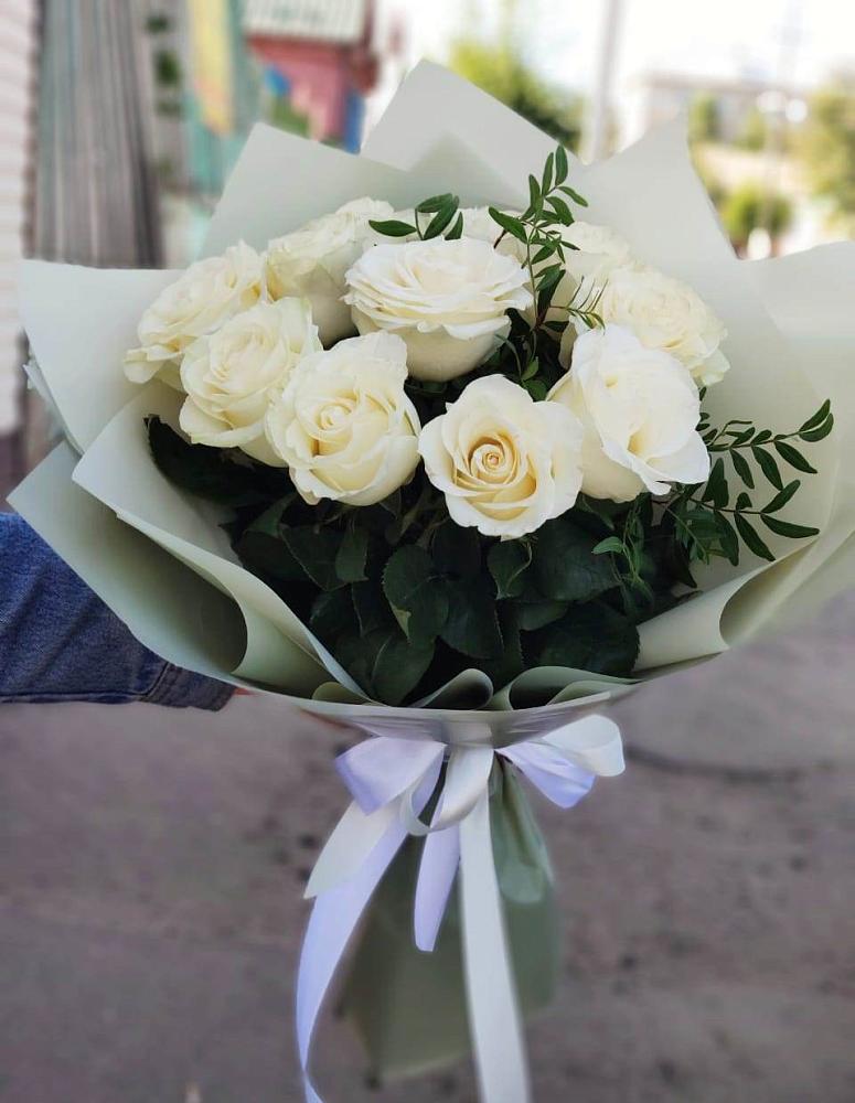 Букет Белые розы Проуд в Семеновское
