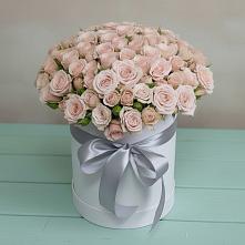 Цветочная композиция из Розы в шляпной коробке в Семеновское