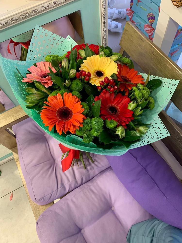 Букет цветов из: Герберы, Хризантемы и Альстромерии в Семеновское