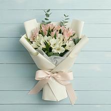 Букет цветов из:  Альстромерии в Семеновское