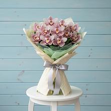 Букет цветов из:  Орхидеи и Розы в Семеновское