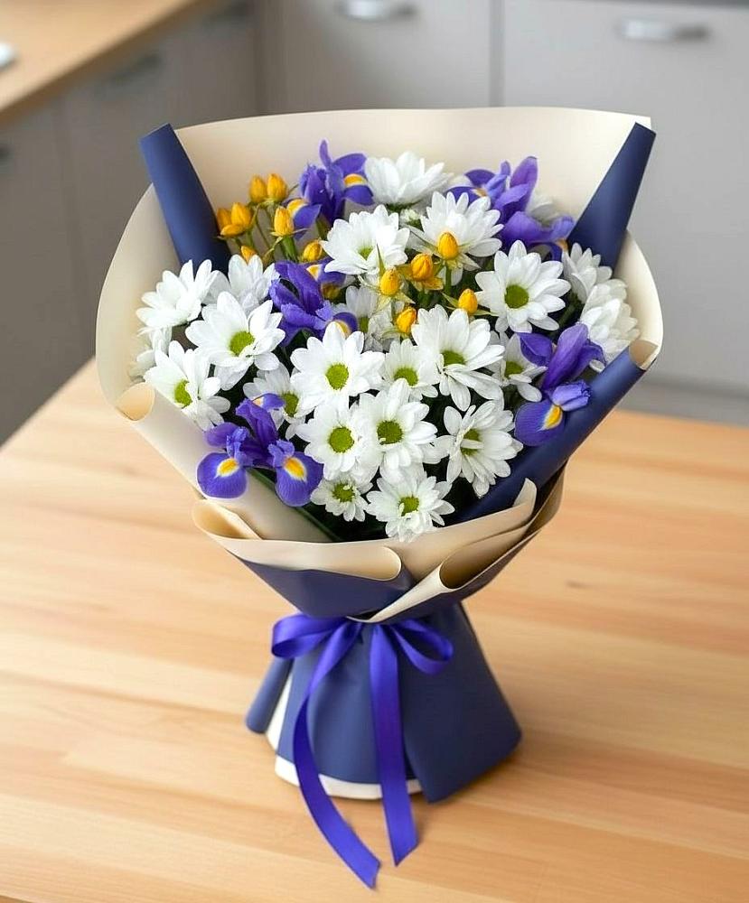 Букет цветов из: Розы, Ирисы и Хризантемы в Семеновское