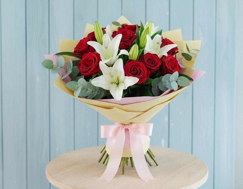 Букет цветов из: Лилии и Розы в Семеновское